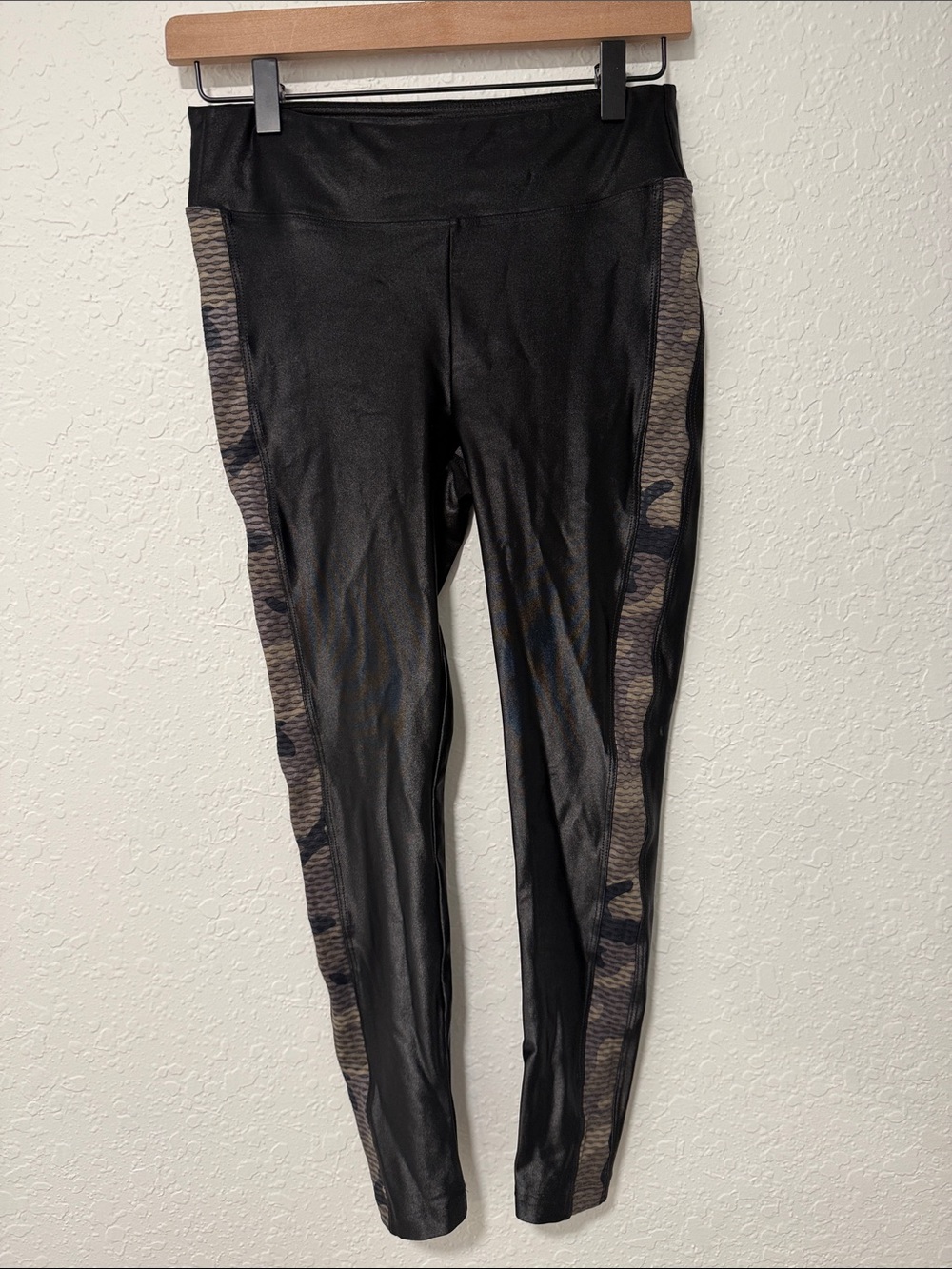 KORAL Black Camo Dynamic Duo High Rise Infinify Leggings Size Medium